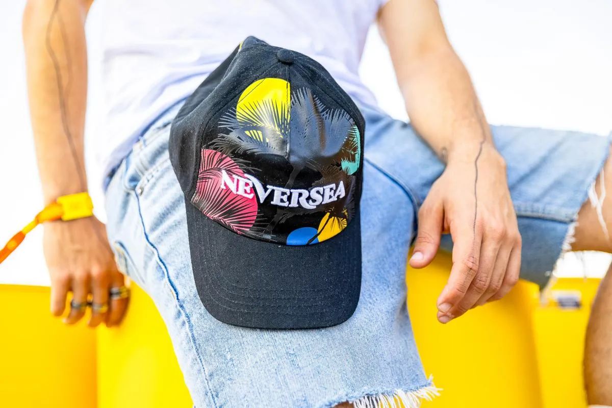 NEVERSEA - Merchandising