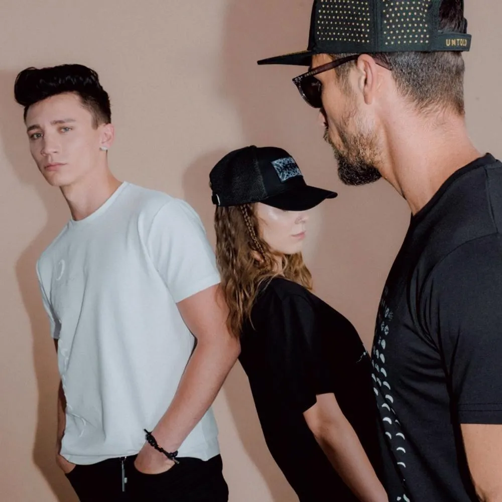 Tricou UNTOLD