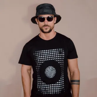 Tricou UNTOLD